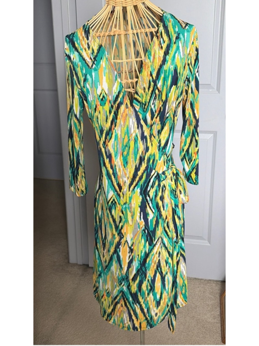 Women's Emma & Michele Green Yellow Abstract Long Sleeve Wrap Dress M #0061 - Picture 1 of 7